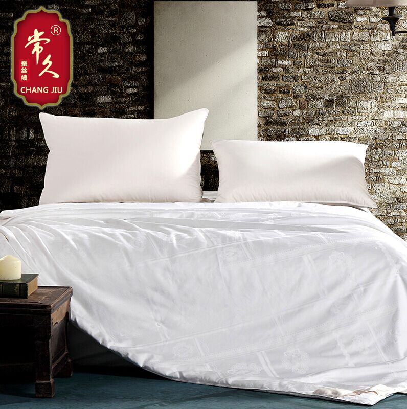常久桑蚕丝被，双宫茧真蚕丝！